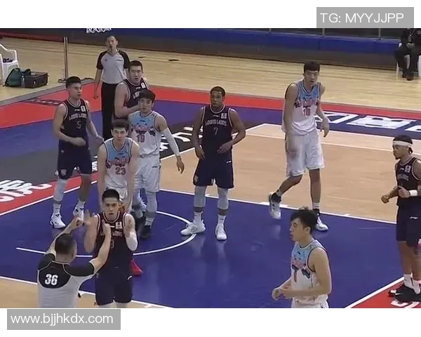 北京与新疆的激烈对决在2月15日展开精彩角逐，期待精彩瞬间与精彩表现